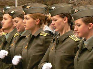 Курсантки Вольского военного института пройдут маршем по Красной площади