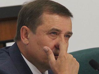 СМИ: Депутаты и министр оценили идею народного ремонта дорог ВИДЕО